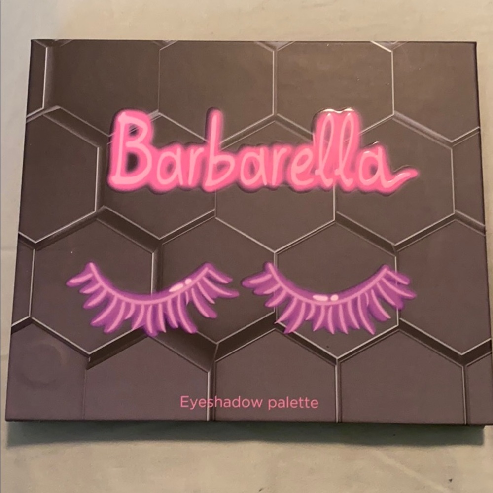 BEEBEAUTY LONDON | BARBARELLA eyeshadow palette